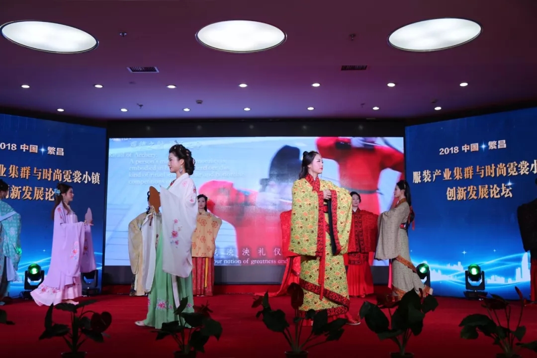 栖凤阁汉服